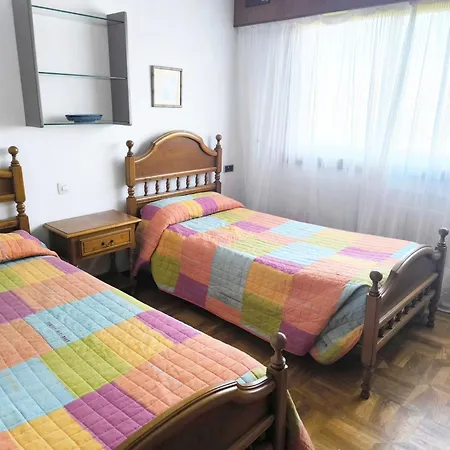 Gran Chalet Con Piscina Y Gran Jardin Cerca De A Coruna