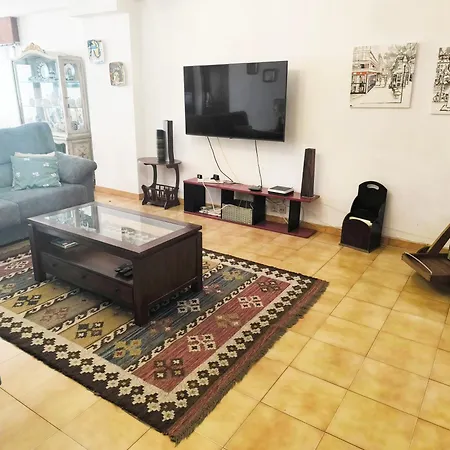 Gran Chalet Con Piscina Y Gran Jardin Cerca De A Coruna בית נופש