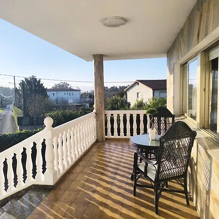 Gran Chalet Con Piscina Y Gran Jardin Cerca De A Coruna *