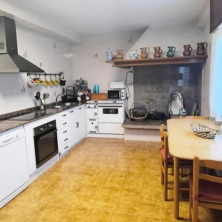 Tatil Evi Gran Chalet Con Piscina Y Gran Jardin Cerca De A Coruna Sada