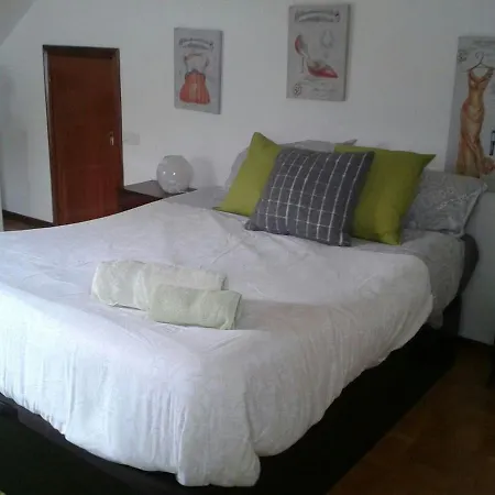 Gran Chalet Con Piscina Y Gran Jardin Cerca De A Coruna