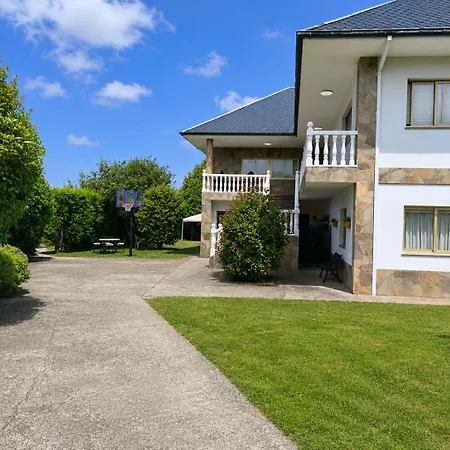 Gran Con Piscina Y Gran Jardin Cerca De A Coruna بيت للعطل *