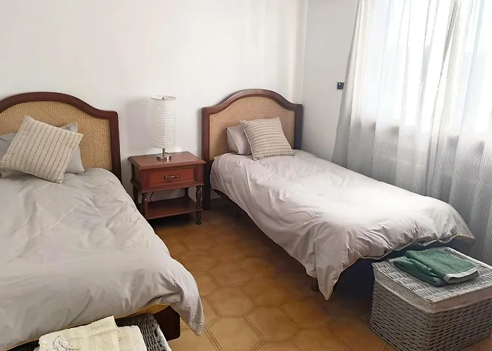 Gran Con Jardin, Piscina Y Bbq Hébergement de vacances *